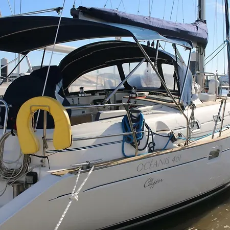 Πλωτό κατάλυμα Bed & Boat Mariiner Lisboa