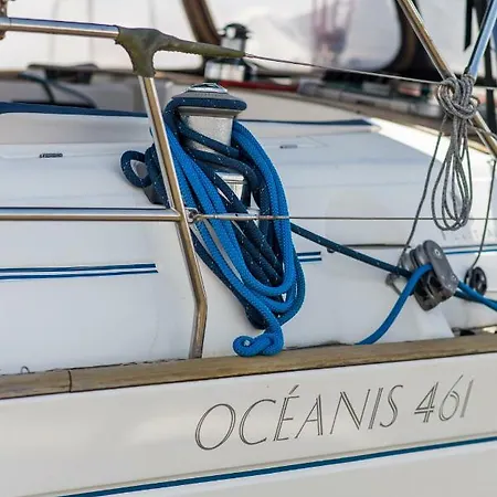 Πλωτό κατάλυμα Bed & Boat Mariiner *